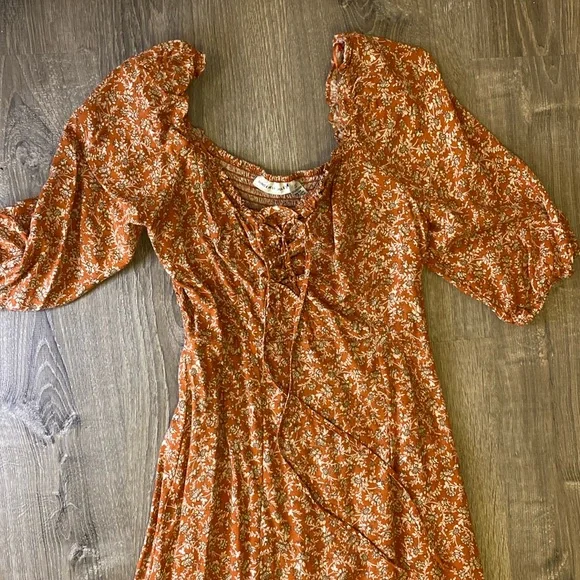 Sincerely Jules flower dress - Picture 1 of 2